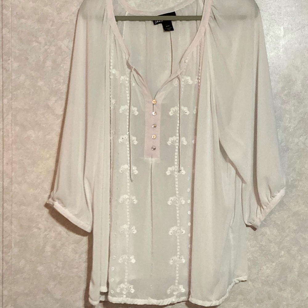 Lane Bryant Sheer peplum shirt 26-28. White.